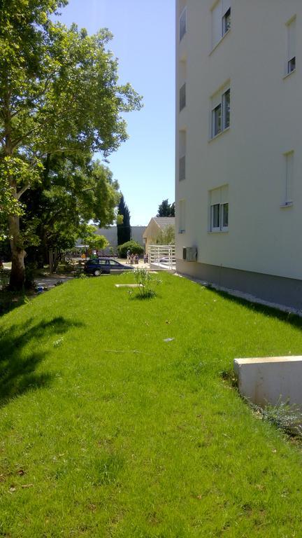 Apartament Amaros